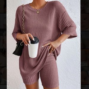 Two piece set - Oversized tshirt and biker shorts